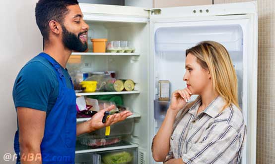 گذاشتن مواد غذایی را در ظروف دارای ایراد، داخل یخچال