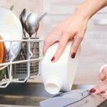 همه آنچه درباره مایع جلادهنده ماشین ظرفشویی باید بدانید