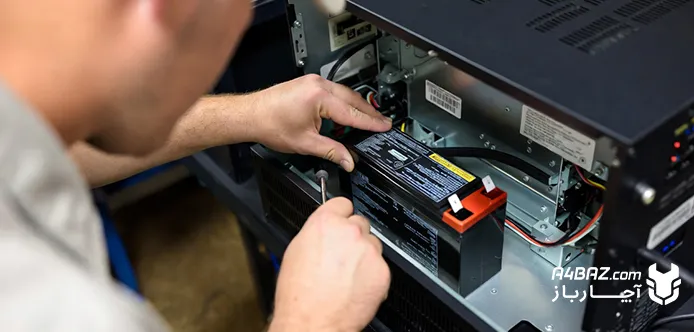 نصب باتری داخلی روی یو پی اس