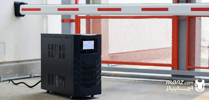 نصب یو پی اس روی زمین و کنار درب پارکینگ